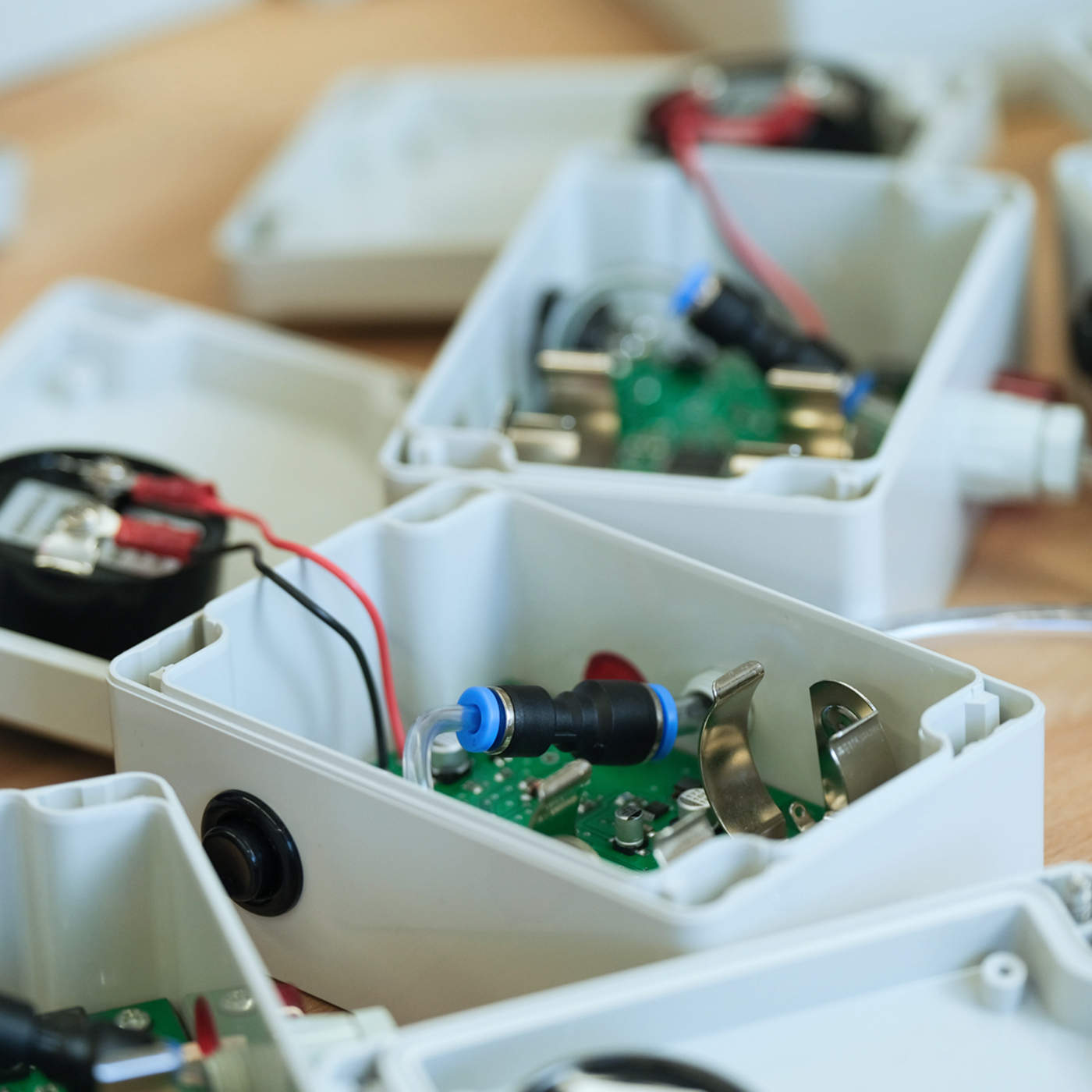 Elektronik Montage Vorgefertigte Gehäuse mit Leiterkarten